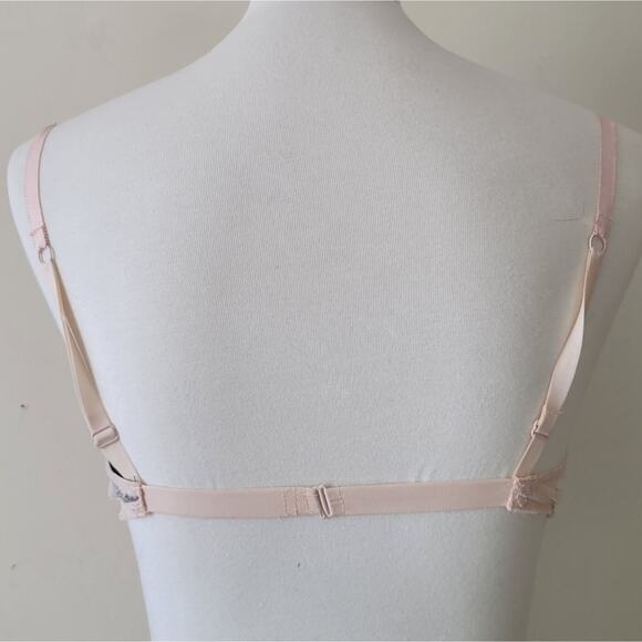 Victoria's Secret Designer Collection Embroidered Pale Pink & Gold Lace 36B Bra - Picture 3 of 6